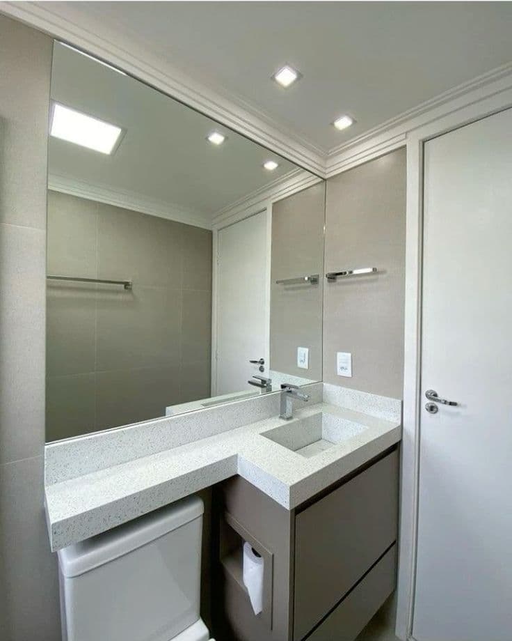Lavabo Cinza Bege com Espelho Grande e Armário Planejado — Prime Line Ambientes Planejados, Belo Horizonte